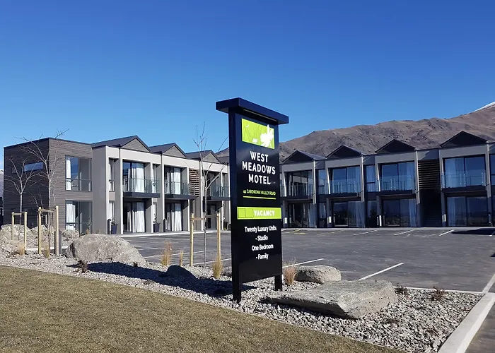 West Meadows Of Motel